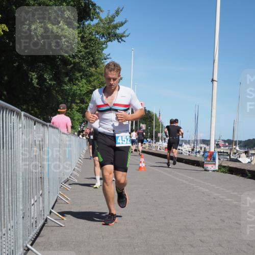 17.08.2025 - KN Förde Triathlon 2025 KatJ http://msf.ph/oto/8602293 17.08.2025 13:44:16 Laufen 440, 452, 527, 549 meine-sportfotos.de