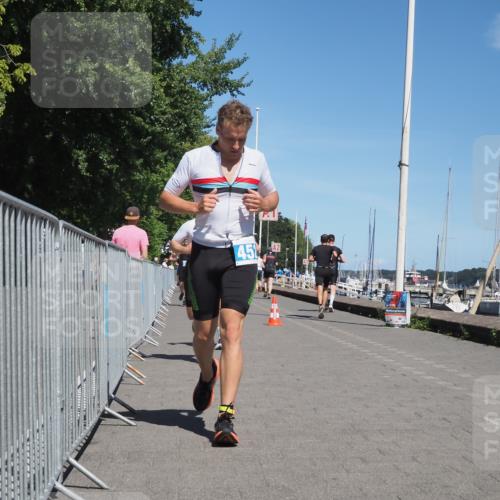 17.08.2025 - KN Förde Triathlon 2025 KatJ http://msf.ph/oto/8602307 17.08.2025 13:44:17 Laufen 440, 452, 527, 549 meine-sportfotos.de