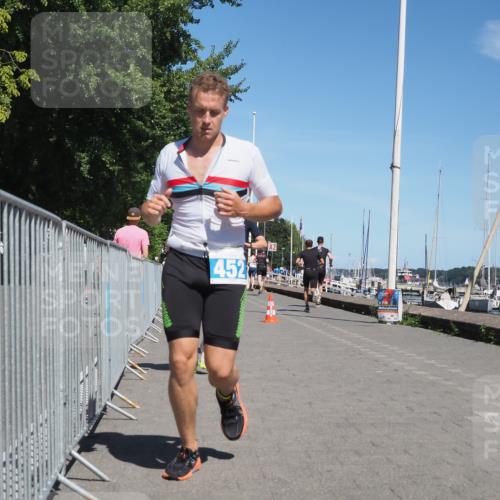17.08.2025 - KN Förde Triathlon 2025 KatJ http://msf.ph/oto/8602326 17.08.2025 13:44:17 Laufen 440, 452, 527, 549 meine-sportfotos.de