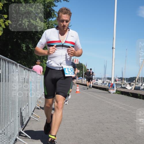 17.08.2025 - KN Förde Triathlon 2025 KatJ http://msf.ph/oto/8602334 17.08.2025 13:44:17 Laufen 440, 452, 527, 549 meine-sportfotos.de