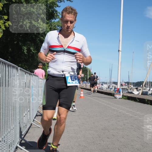 17.08.2025 - KN Förde Triathlon 2025 KatJ http://msf.ph/oto/8602338 17.08.2025 13:44:18 Laufen 440, 452, 527, 549 meine-sportfotos.de