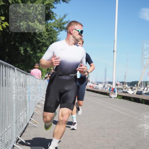 17.08.2025 - KN Förde Triathlon 2025 KatJ http://msf.ph/oto/8602360 17.08.2025 13:44:19 Laufen 440, 452, 527, 549 meine-sportfotos.de