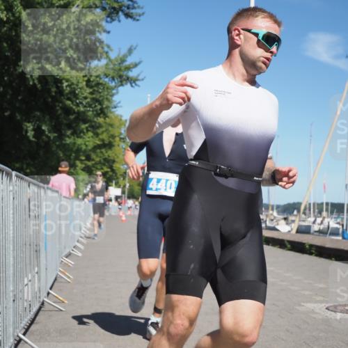 17.08.2025 - KN Förde Triathlon 2025 KatJ http://msf.ph/oto/8602364 17.08.2025 13:44:19 Laufen 440, 452, 527, 549 meine-sportfotos.de