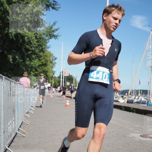 17.08.2025 - KN Förde Triathlon 2025 KatJ http://msf.ph/oto/8602390 17.08.2025 13:44:20 Laufen 440, 452, 527, 549 meine-sportfotos.de