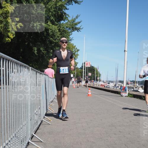 17.08.2025 - KN Förde Triathlon 2025 KatJ http://msf.ph/oto/8602442 17.08.2025 13:44:23 Laufen 484, 549 meine-sportfotos.de