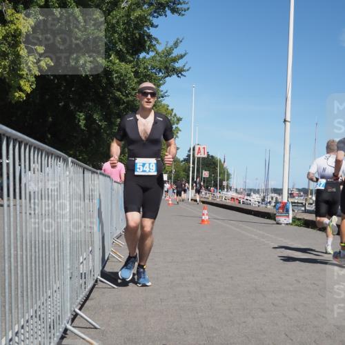 17.08.2025 - KN Förde Triathlon 2025 KatJ http://msf.ph/oto/8602455 17.08.2025 13:44:23 Laufen 484, 549 meine-sportfotos.de