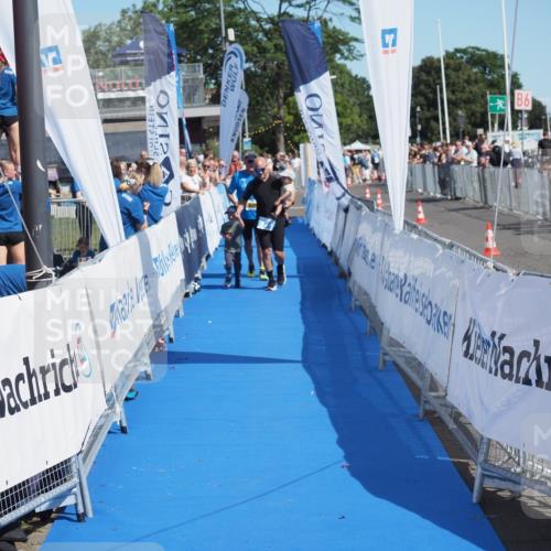 17.08.2025 - KN Förde Triathlon 2025 MichiJ http://msf.ph/oto/8602507 17.08.2025 12:19:37 Laufen  meine-sportfotos.de