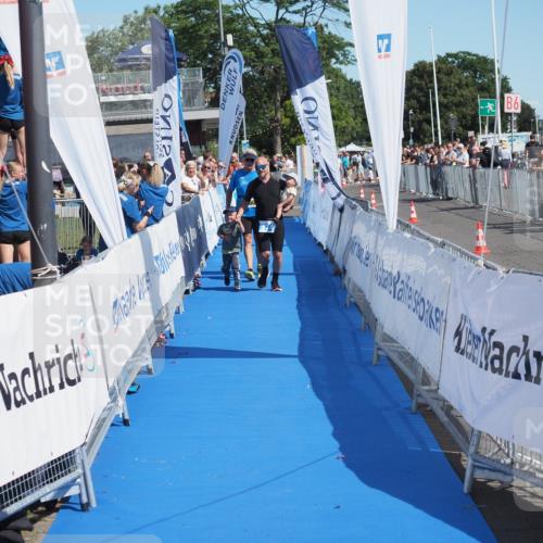 17.08.2025 - KN Förde Triathlon 2025 MichiJ http://msf.ph/oto/8602523 17.08.2025 12:19:37 Laufen  meine-sportfotos.de