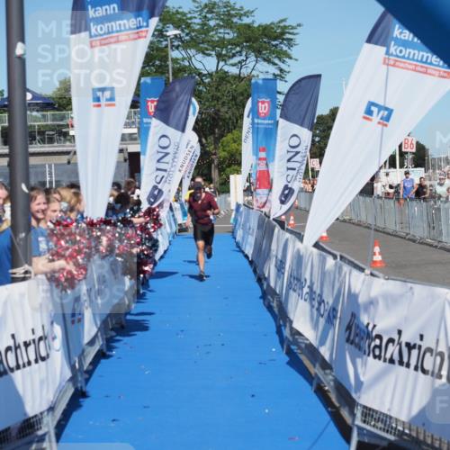 17.08.2025 - KN Förde Triathlon 2025 MichiJ http://msf.ph/oto/8602821 17.08.2025 14:14:12 Laufen 523, 531 meine-sportfotos.de