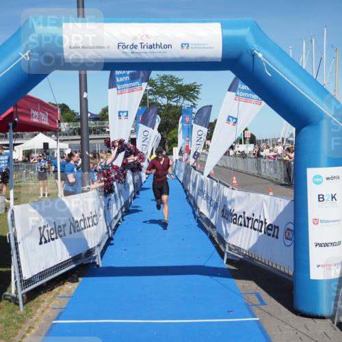17.08.2025 - KN Förde Triathlon 2025 MichiJ http://msf.ph/oto/8602902 17.08.2025 14:14:14 Laufen 523, 531 meine-sportfotos.de