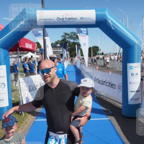 17.08.2025 - KN Förde Triathlon 2025 MichiJ http://msf.ph/oto/8602924 17.08.2025 12:19:49 Laufen 374, 609 meine-sportfotos.de