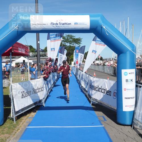 17.08.2025 - KN Förde Triathlon 2025 MichiJ http://msf.ph/oto/8602928 17.08.2025 14:14:15 Laufen 523, 531 meine-sportfotos.de