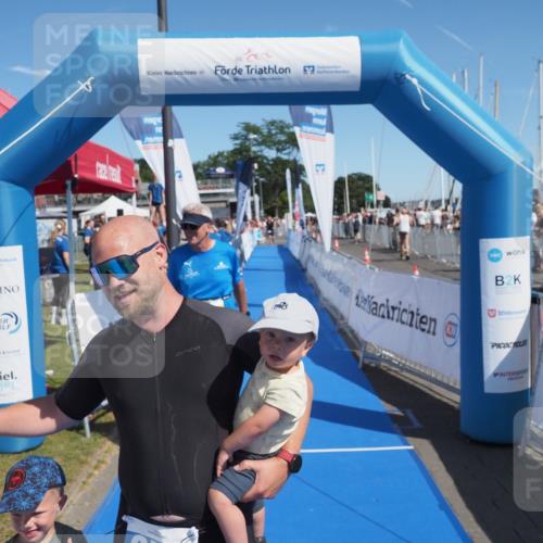 17.08.2025 - KN Förde Triathlon 2025 MichiJ http://msf.ph/oto/8602936 17.08.2025 12:19:49 Laufen 374, 609 meine-sportfotos.de