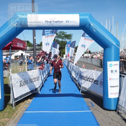 17.08.2025 - KN Förde Triathlon 2025 MichiJ http://msf.ph/oto/8602937 17.08.2025 14:14:15 Laufen 523, 531 meine-sportfotos.de