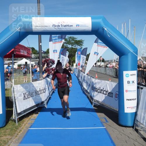 17.08.2025 - KN Förde Triathlon 2025 MichiJ http://msf.ph/oto/8602949 17.08.2025 14:14:15 Laufen 523, 531 meine-sportfotos.de