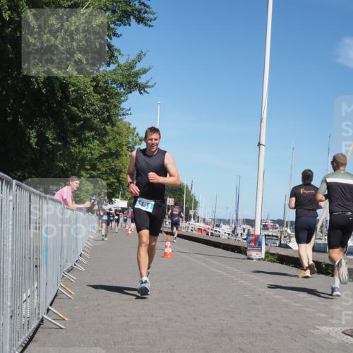 17.08.2025 - KN Förde Triathlon 2025 KatJ http://msf.ph/oto/8602982 17.08.2025 13:45:12 Laufen 461, 491 meine-sportfotos.de