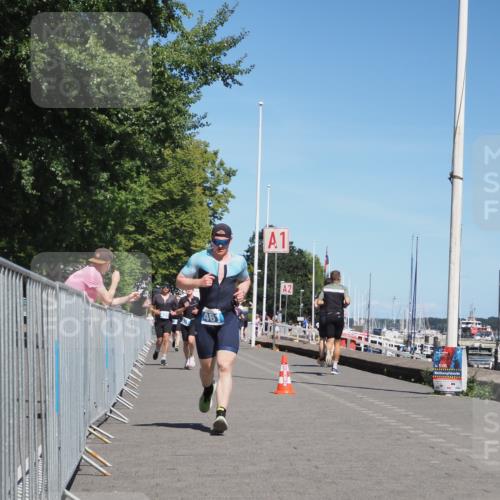 17.08.2025 - KN Förde Triathlon 2025 KatJ http://msf.ph/oto/8603025 17.08.2025 13:45:18 Laufen 411, 461 meine-sportfotos.de