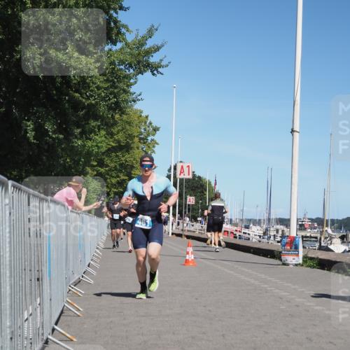 17.08.2025 - KN Förde Triathlon 2025 KatJ http://msf.ph/oto/8603045 17.08.2025 13:45:19 Laufen 411, 432, 461 meine-sportfotos.de