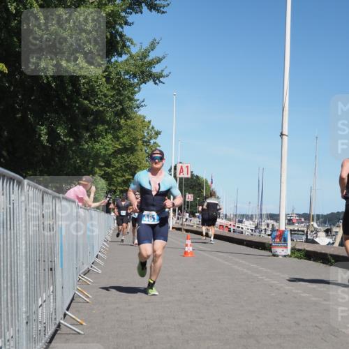 17.08.2025 - KN Förde Triathlon 2025 KatJ http://msf.ph/oto/8603056 17.08.2025 13:45:19 Laufen 411, 432, 461 meine-sportfotos.de