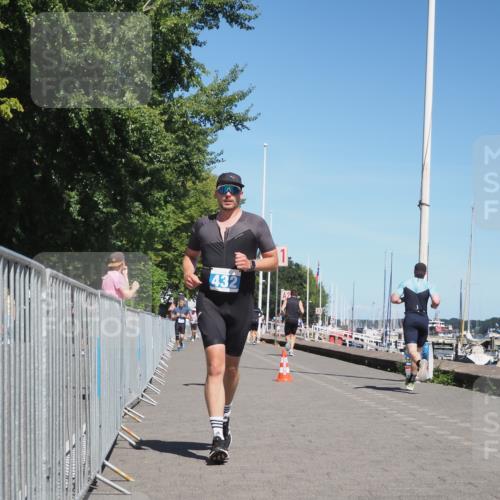 17.08.2025 - KN Förde Triathlon 2025 KatJ http://msf.ph/oto/8603203 17.08.2025 13:45:27 Laufen 411, 432, 479 meine-sportfotos.de