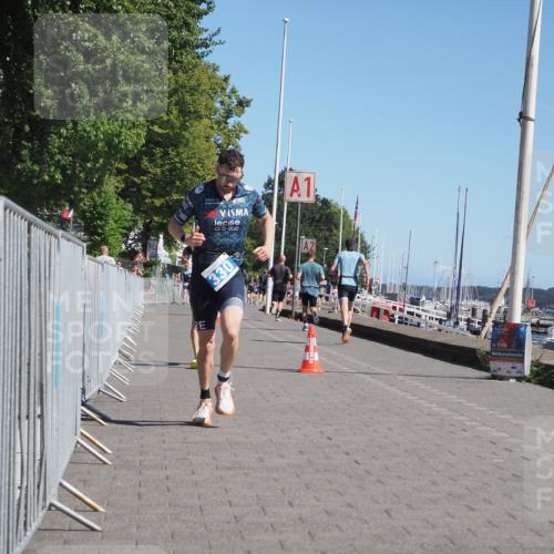 17.08.2025 - KN Förde Triathlon 2025 KatJ http://msf.ph/oto/8603297 17.08.2025 11:56:09 Laufen 275, 287, 330 meine-sportfotos.de