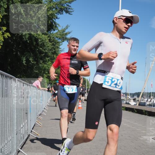 17.08.2025 - KN Förde Triathlon 2025 KatJ http://msf.ph/oto/8603335 17.08.2025 13:45:44 Laufen 397, 443, 529, 533, 535 meine-sportfotos.de