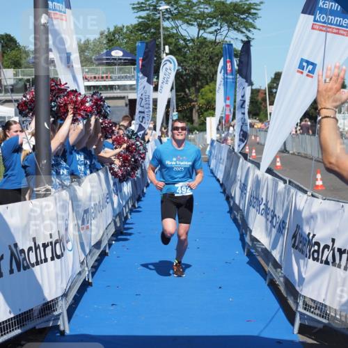 17.08.2025 - KN Förde Triathlon 2025 MichiJ http://msf.ph/oto/8603353 17.08.2025 14:15:22 Laufen 492, 534 meine-sportfotos.de