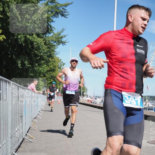 17.08.2025 - KN Förde Triathlon 2025 KatJ http://msf.ph/oto/8603354 17.08.2025 13:45:45 Laufen 397, 443, 457, 529, 533 meine-sportfotos.de