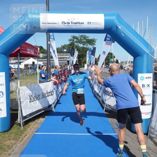 17.08.2025 - KN Förde Triathlon 2025 MichiJ http://msf.ph/oto/8603402 17.08.2025 14:15:23 Laufen 492, 534 meine-sportfotos.de