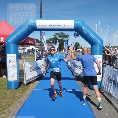 17.08.2025 - KN Förde Triathlon 2025 MichiJ http://msf.ph/oto/8603421 17.08.2025 14:15:23 Laufen 492, 534 meine-sportfotos.de