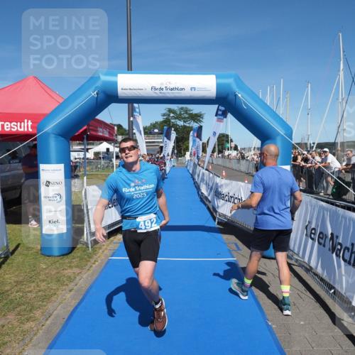 17.08.2025 - KN Förde Triathlon 2025 MichiJ http://msf.ph/oto/8603435 17.08.2025 14:15:24 Laufen 492, 534 meine-sportfotos.de