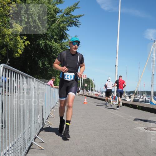 17.08.2025 - KN Förde Triathlon 2025 KatJ http://msf.ph/oto/8603439 17.08.2025 13:45:49 Laufen 443, 457 meine-sportfotos.de