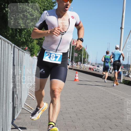 17.08.2025 - KN Förde Triathlon 2025 KatJ http://msf.ph/oto/8603444 17.08.2025 11:56:14 Laufen 287, 330 meine-sportfotos.de