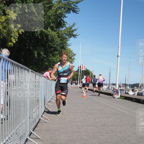17.08.2025 - KN Förde Triathlon 2025 KatJ http://msf.ph/oto/8603502 17.08.2025 13:45:53 Laufen 457 meine-sportfotos.de
