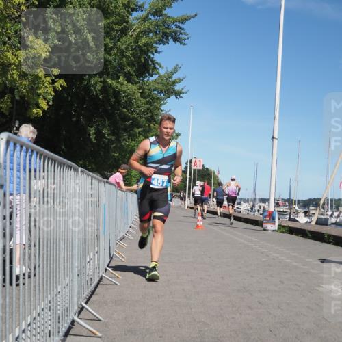 17.08.2025 - KN Förde Triathlon 2025 KatJ http://msf.ph/oto/8603511 17.08.2025 13:45:54 Laufen 457, 507 meine-sportfotos.de
