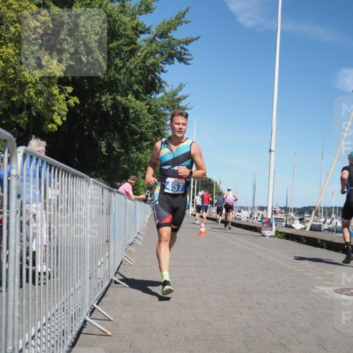 17.08.2025 - KN Förde Triathlon 2025 KatJ http://msf.ph/oto/8603525 17.08.2025 13:45:54 Laufen 457, 507 meine-sportfotos.de