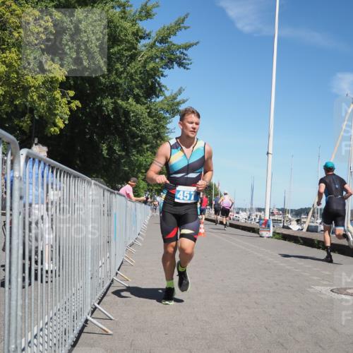 17.08.2025 - KN Förde Triathlon 2025 KatJ http://msf.ph/oto/8603537 17.08.2025 13:45:54 Laufen 457, 507 meine-sportfotos.de