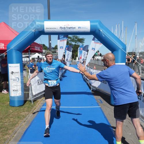 17.08.2025 - KN Förde Triathlon 2025 MichiJ http://msf.ph/oto/8603624 17.08.2025 14:18:08 Laufen 495, 526 meine-sportfotos.de