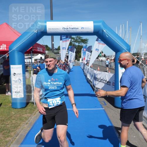17.08.2025 - KN Förde Triathlon 2025 MichiJ http://msf.ph/oto/8603644 17.08.2025 14:18:08 Laufen 495, 526 meine-sportfotos.de