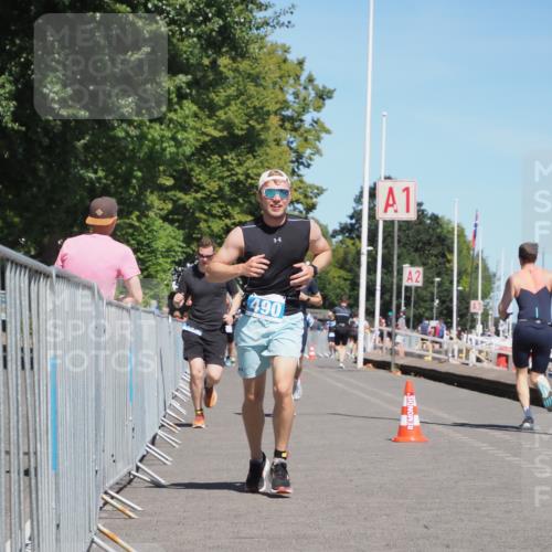 17.08.2025 - KN Förde Triathlon 2025 KatJ http://msf.ph/oto/8603718 17.08.2025 13:46:23 Laufen 448, 459, 490 meine-sportfotos.de