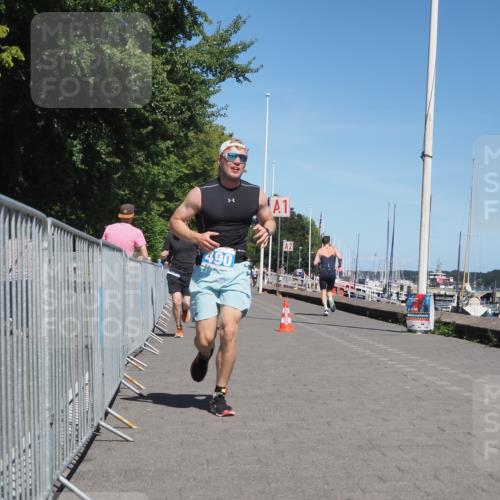17.08.2025 - KN Förde Triathlon 2025 KatJ http://msf.ph/oto/8603755 17.08.2025 13:46:25 Laufen 448, 459, 490 meine-sportfotos.de