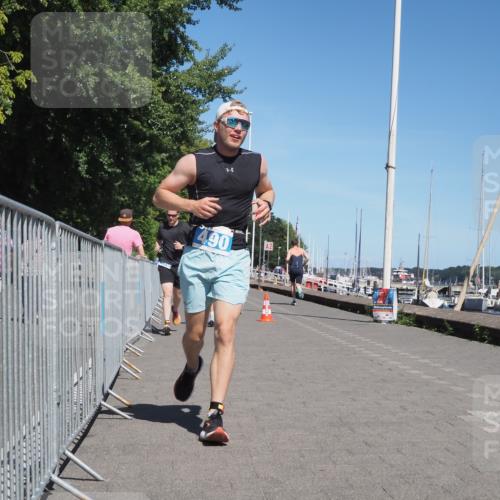 17.08.2025 - KN Förde Triathlon 2025 KatJ http://msf.ph/oto/8603775 17.08.2025 13:46:26 Laufen 448, 459, 490 meine-sportfotos.de