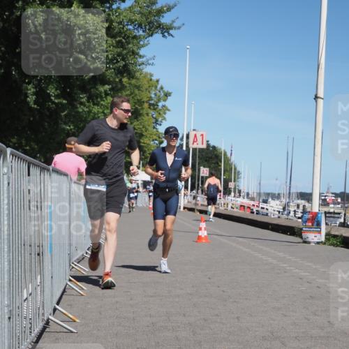 17.08.2025 - KN Förde Triathlon 2025 KatJ http://msf.ph/oto/8603798 17.08.2025 13:46:28 Laufen 448, 459, 490 meine-sportfotos.de