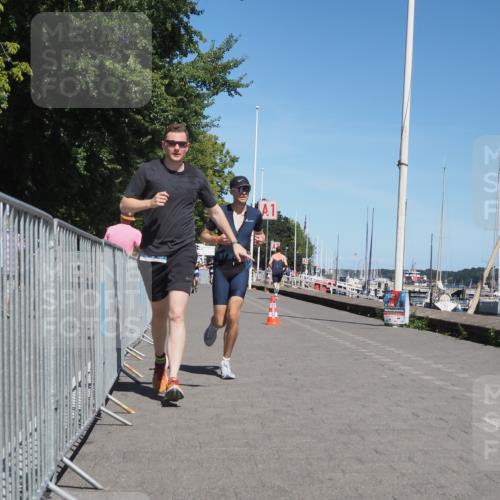 17.08.2025 - KN Förde Triathlon 2025 KatJ http://msf.ph/oto/8603825 17.08.2025 13:46:28 Laufen 448, 459, 490 meine-sportfotos.de
