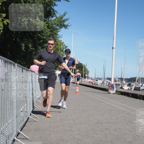 17.08.2025 - KN Förde Triathlon 2025 KatJ http://msf.ph/oto/8603831 17.08.2025 13:46:28 Laufen 448, 459, 490 meine-sportfotos.de