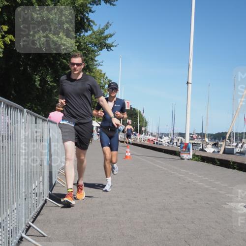 17.08.2025 - KN Förde Triathlon 2025 KatJ http://msf.ph/oto/8603840 17.08.2025 13:46:29 Laufen 448, 459, 490 meine-sportfotos.de
