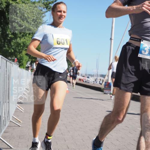 17.08.2025 - KN Förde Triathlon 2025 KatJ http://msf.ph/oto/8604004 17.08.2025 11:56:56 Laufen 297, 373, 389, 601, 622 meine-sportfotos.de