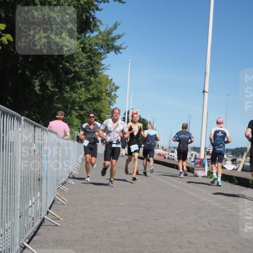 17.08.2025 - KN Förde Triathlon 2025 KatJ http://msf.ph/oto/8604029 17.08.2025 13:46:50 Laufen 460, 473, 493, 502 meine-sportfotos.de