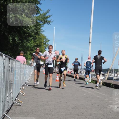 17.08.2025 - KN Förde Triathlon 2025 KatJ http://msf.ph/oto/8604038 17.08.2025 13:46:51 Laufen 460, 473, 493, 502 meine-sportfotos.de