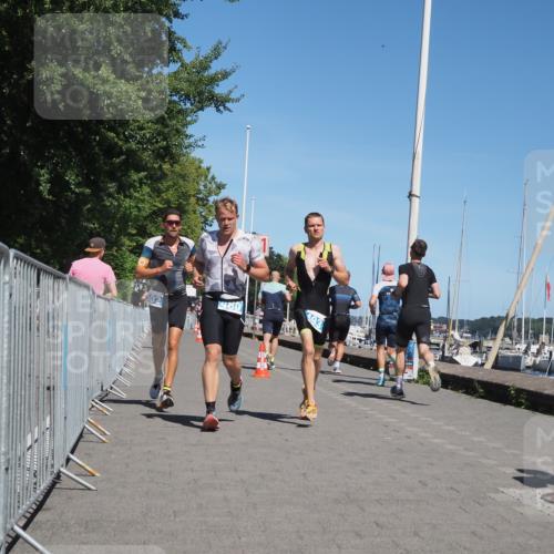 17.08.2025 - KN Förde Triathlon 2025 KatJ http://msf.ph/oto/8604054 17.08.2025 13:46:51 Laufen 460, 473, 493, 502 meine-sportfotos.de